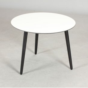 CT 20 - sofabord i hvid laminat med sorte trben, 4 strrelser.