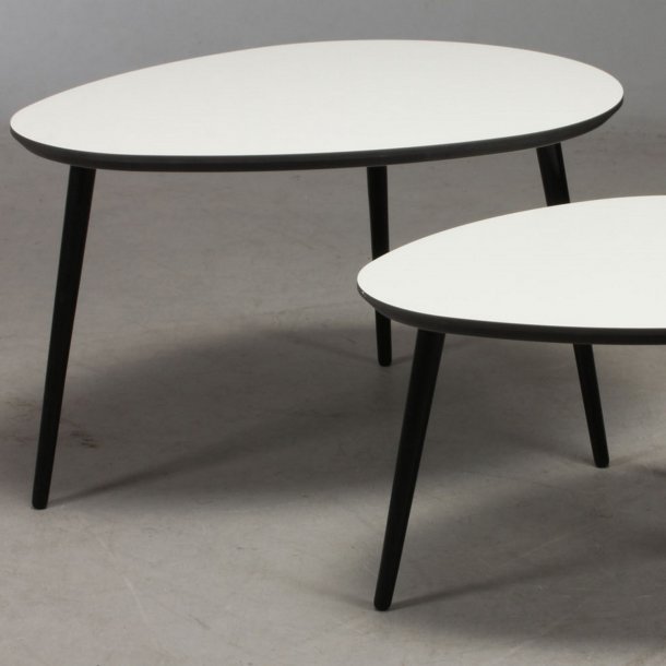 CT 20 - dr�beformet sofabord i hvid laminat med sorte tr�ben, 3 st�rrelser.