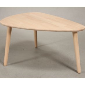 Lumber - sofabord i massiv b�g,  organisk trekant 118 x 82 cm