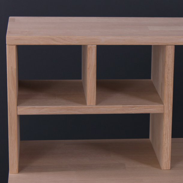 Duxx - Skrivebord med 2 skuffer og overbygning, eg